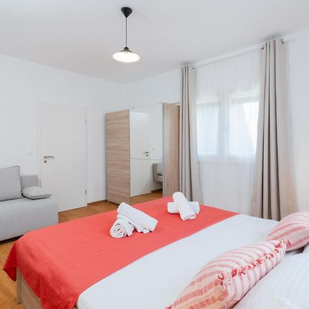 Apartments Vitorio ザダル エクステリア 写真
